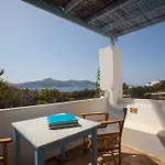 Oliaros Seaside Complex Apartment