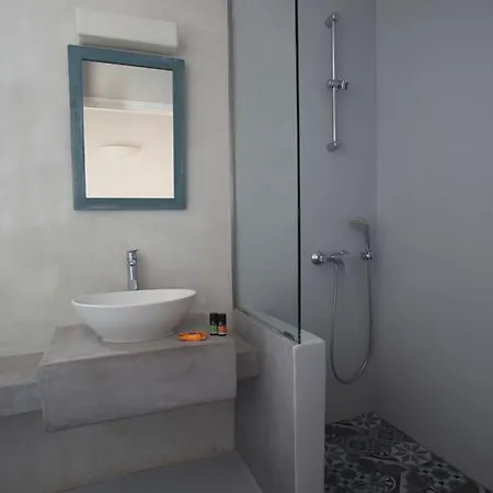 Apartment Oliaros Seaside Complex