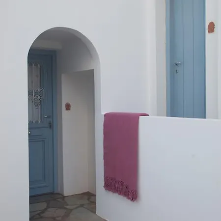 Apartment Oliaros Seaside Complex